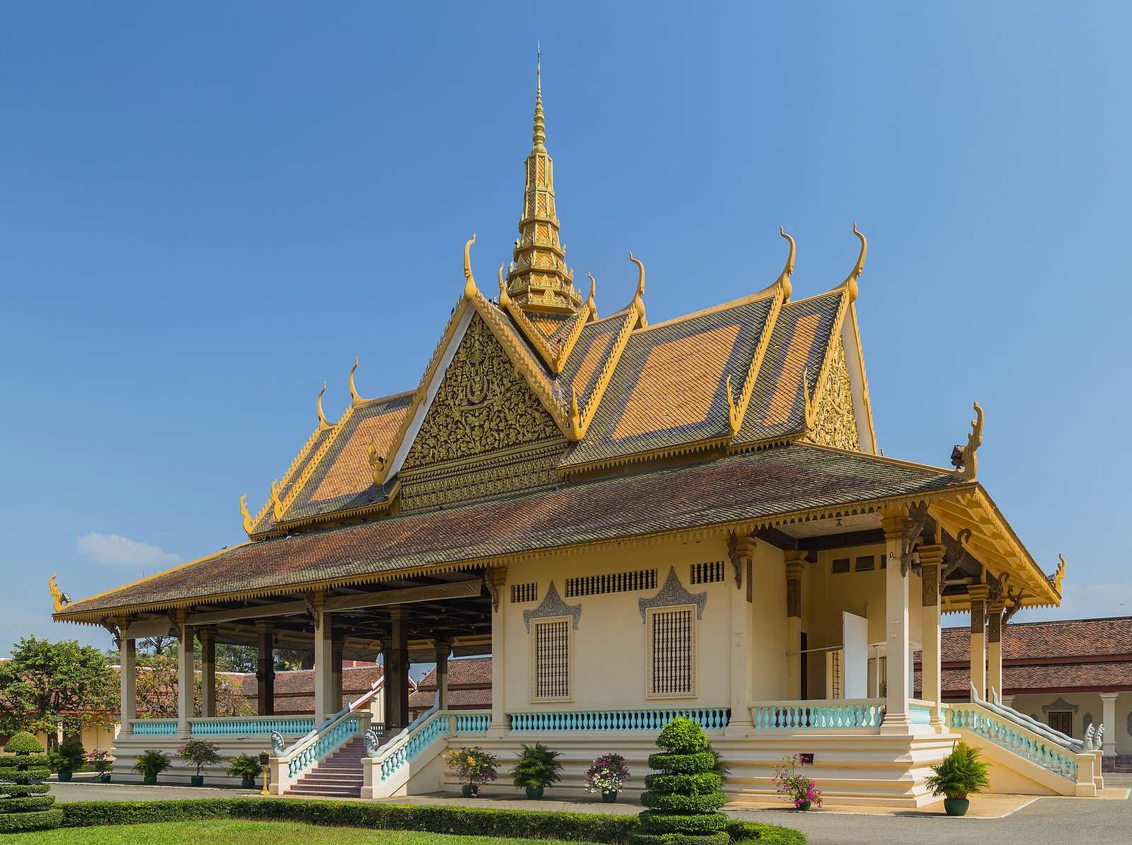 Cambodia In Depth small group journey